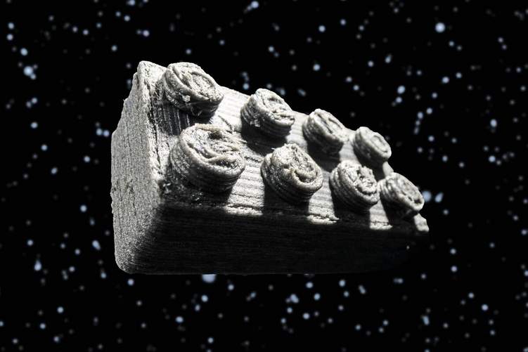 Nicht nur Prototypen, Maschinenteile und Produkte für die Raumfahrt, wie zum Beispiel die „ESA Space Bricks“, werden heute im 3-D-Druck gefertigt. Foto: Foto: picture alliance/Cover Images