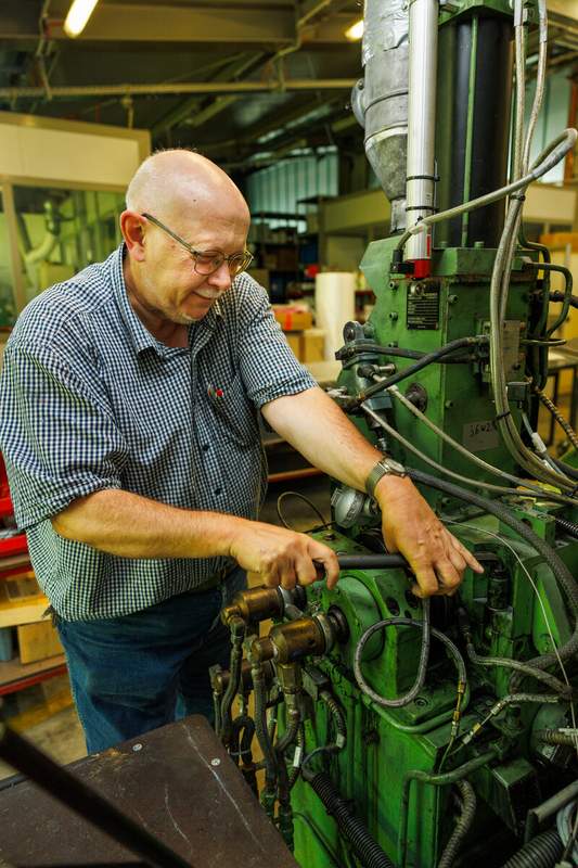 Egal ob alt oder neu: Das Interesse an technischen Wunderwerken lässt Heier selbst nach 40 Berufsjahren nicht los. Foto: KAUTSCHUK/Michael Wallmüller